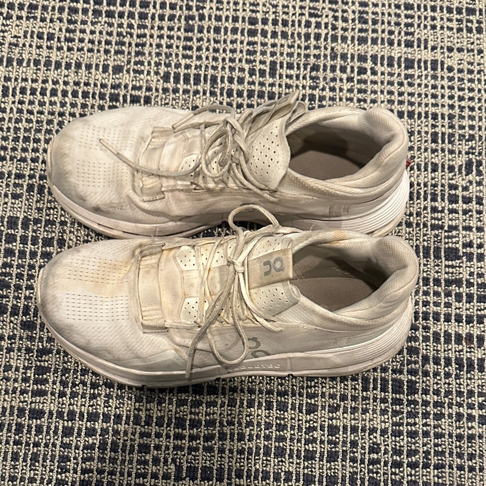 On Running Off-White/Tan Men's Athletic Sneakers